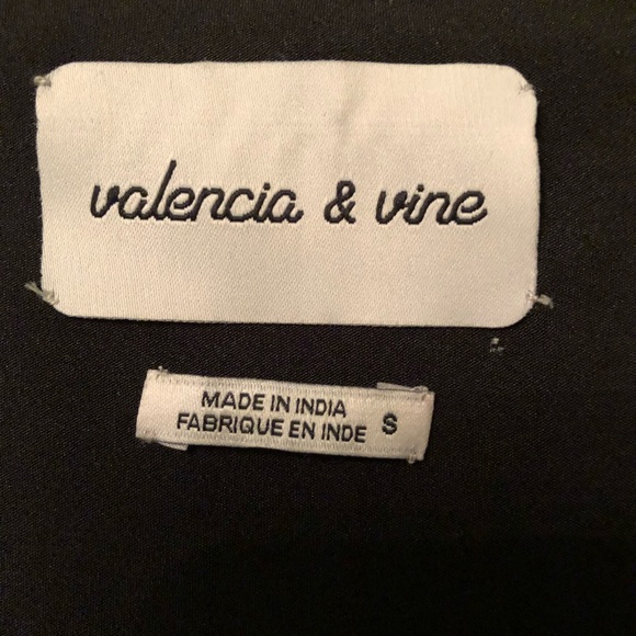 Valencia & Vine One Shoulder Blouse - Picture 4 of 4